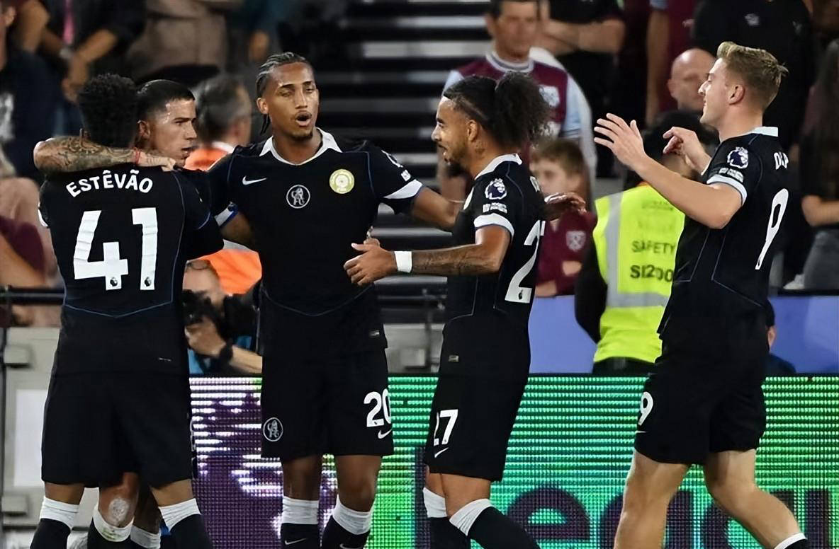 他的续约牵 他的续约牵